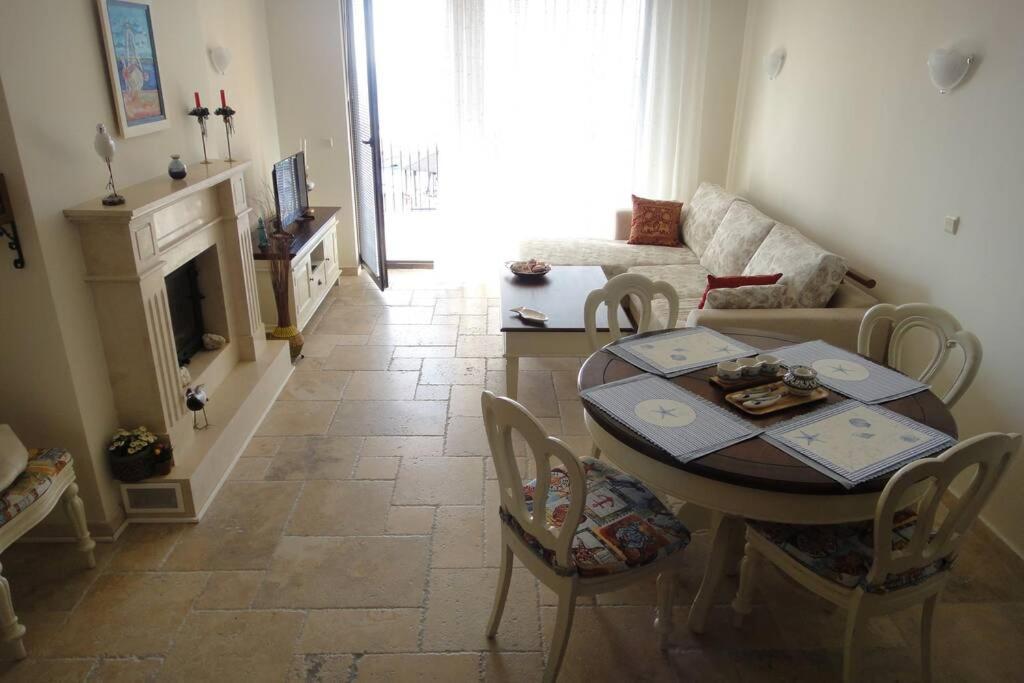La Casa Del Mar Kaliakria - Стилен Апартамент В Калиакрия Резорт توبولا المظهر الخارجي الصورة